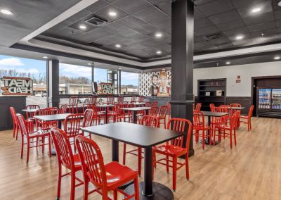 Dining Room - Interior - Meatheadz Cheesesteaks